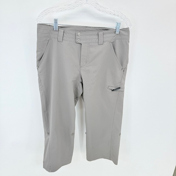 Columbia Titanium Capri Pants Size 8 Outdoor Hiking‎ Lightweight Quick Dry - Picture 1 of 10